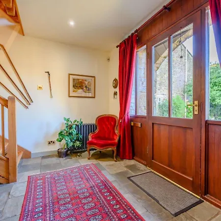 Casa vacanze 4 Bed In Sz180