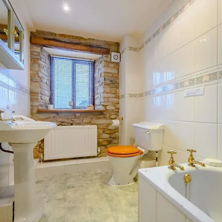 4 Bed In Sz180 بيت للعطل